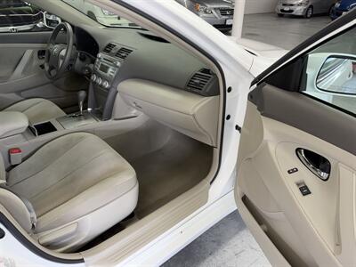 2011 Toyota Camry LE ONE OWNER LOW MILE 58K   - Photo 11 - Portland, OR 97267