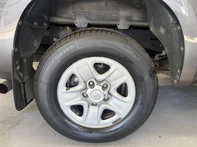 2011 Toyota Tundra Grade  CREWMAX LOW MILE 128K   - Photo 21 - Portland, OR 97267