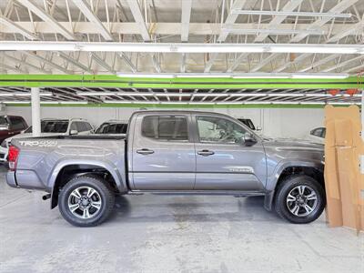 2016 Toyota Tacoma TRD Sport MANUAL LOW MILE 107K   - Photo 5 - Portland, OR 97267