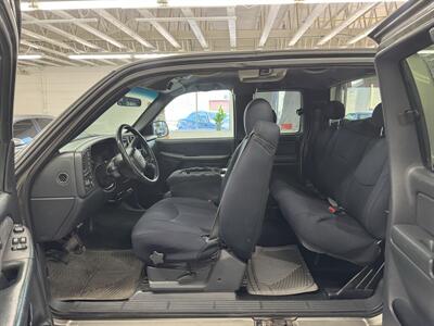 2001 Chevrolet Silverado 1500 LS LOW MILES (GREAT DEAL) - Photo 13 - Portland, OR 97267