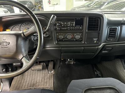 2001 Chevrolet Silverado 1500 LS LOW MILES (GREAT DEAL) - Photo 12 - Portland, OR 97267