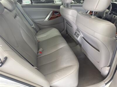2010 Toyota Camry Hybrid ONE OWNER 29 SERVICE   - Photo 13 - Portland, OR 97267
