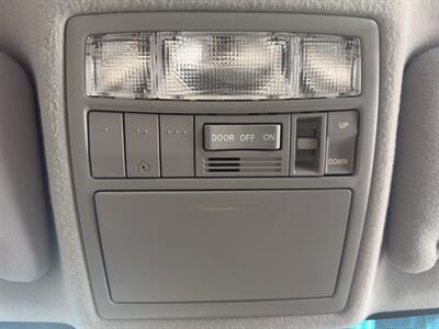 2010 Toyota Camry Hybrid ONE OWNER 29 SERVICE   - Photo 18 - Portland, OR 97267