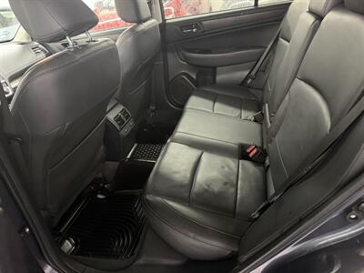2016 Subaru Outback 3.6R Limited V6 LOW MILE 68K   - Photo 12 - Portland, OR 97267