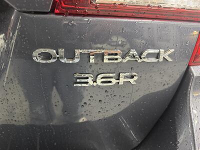 2016 Subaru Outback 3.6R Limited V6 LOW MILE 68K   - Photo 19 - Portland, OR 97267