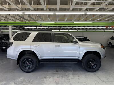 2020 Toyota 4Runner TRD Off-Road (2 OWNERS) - Photo 8 - Portland, OR 97267