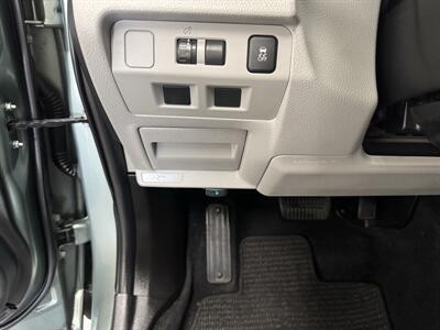 2015 Subaru Forester 2.5i ONE OWNER (29 SERVICE RECORDS) - Photo 15 - Portland, OR 97267