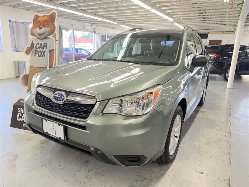 2015 Subaru Forester 2.5i ONE OWNER (29 SERVICE RECORDS)   - Photo 1 - Portland, OR 97267