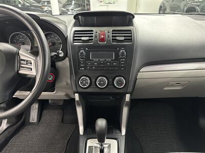 2015 Subaru Forester 2.5i ONE OWNER (29 SERVICE RECORDS) - Photo 16 - Portland, OR 97267