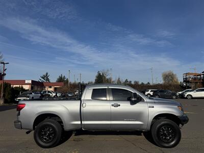 2013 Toyota Tundra Grade 2 OWNERS (21 SERVICE RECORDS) - Photo 4 - Portland, OR 97267