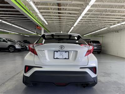 2018 Toyota C-HR XLE Premium (2 OWNERS) 24 SERVICE RECORDS - Photo 5 - Portland, OR 97267
