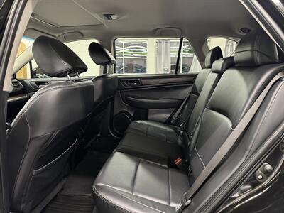 2017 Subaru Outback 2.5i Limited   - Photo 13 - Portland, OR 97267