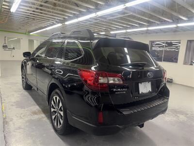 2017 Subaru Outback 2.5i Limited   - Photo 4 - Portland, OR 97267