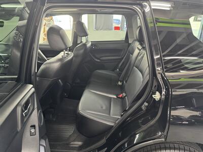 2017 Subaru Forester 2.5i Limited (LOW MILES 65K) 2 OWNERS   - Photo 14 - Portland, OR 97267