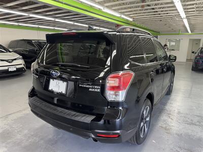 2017 Subaru Forester 2.5i Limited (LOW MILES 65K) 2 OWNERS   - Photo 6 - Portland, OR 97267