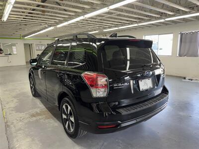 2017 Subaru Forester 2.5i Limited (LOW MILES 65K) 2 OWNERS   - Photo 4 - Portland, OR 97267