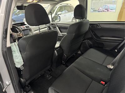 2017 Subaru Forester 2.5i Premium ONE OWNER   - Photo 12 - Portland, OR 97267