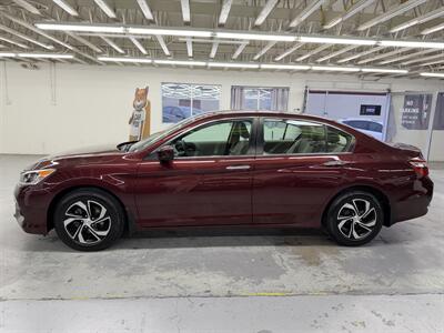 2017 Honda Accord LX w/Honda Sensing ONE OWNER   - Photo 8 - Portland, OR 97267