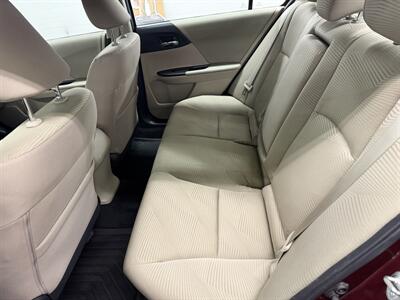 2017 Honda Accord LX w/Honda Sensing ONE OWNER   - Photo 15 - Portland, OR 97267