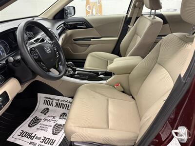 2017 Honda Accord LX w/Honda Sensing ONE OWNER   - Photo 14 - Portland, OR 97267