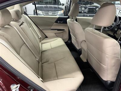 2017 Honda Accord LX w/Honda Sensing ONE OWNER   - Photo 17 - Portland, OR 97267