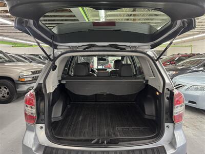 2015 Subaru Forester 2.5i Limited (2 OWNERS) - Photo 7 - Portland, OR 97267