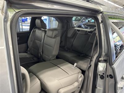 2011 Honda Odyssey EX-L 2 OWNERS (21 SERVICE RECORDS)   - Photo 13 - Portland, OR 97267