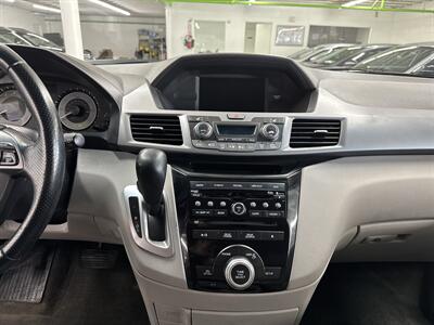 2011 Honda Odyssey EX-L 2 OWNERS (21 SERVICE RECORDS)   - Photo 11 - Portland, OR 97267