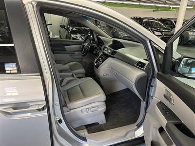 2011 Honda Odyssey EX-L 2 OWNERS (21 SERVICE RECORDS)   - Photo 16 - Portland, OR 97267