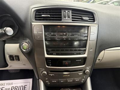 2011 Lexus IS 250 21 SETVICE RECORDS LOW MILES(104K)   - Photo 16 - Portland, OR 97267