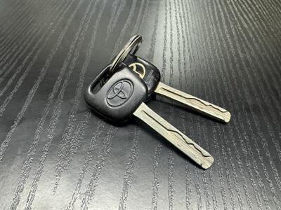 1999 Toyota Land Cruiser VX LIMITED JDM RHD V8 (MINT CONDITION) - Photo 21 - Portland, OR 97267