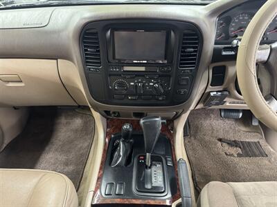 1999 Toyota Land Cruiser VX LIMITED JDM RHD V8 (MINT CONDITION) - Photo 16 - Portland, OR 97267