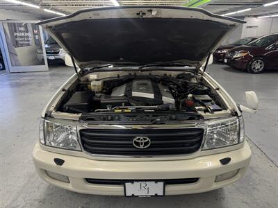 1999 Toyota Land Cruiser VX LIMITED JDM RHD V8 (MINT CONDITION) - Photo 19 - Portland, OR 97267
