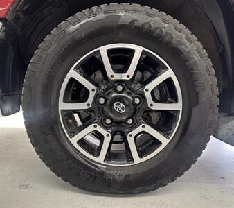 2011 Toyota Tundra Grade - Photo 18 - Portland, OR 97267