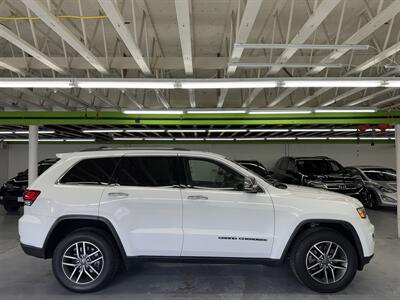 2021 Jeep Grand Cherokee Limited LOW MILES( 86K)   - Photo 10 - Portland, OR 97267