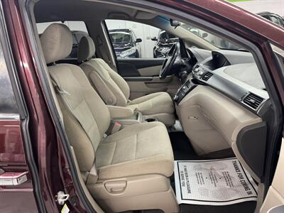 2012 Honda Odyssey EX LOW MILE 64K/ 23 SERVICE RECORD   - Photo 14 - Portland, OR 97267