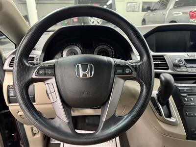 2012 Honda Odyssey EX LOW MILE 64K/ 23 SERVICE RECORD   - Photo 11 - Portland, OR 97267