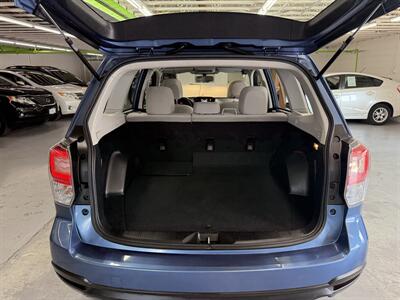 2017 Subaru Forester 2 OWNER MANUAL 99K MILE   - Photo 8 - Portland, OR 97267