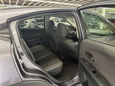2022 Honda HR-V LX   - Photo 17 - Portland, OR 97267