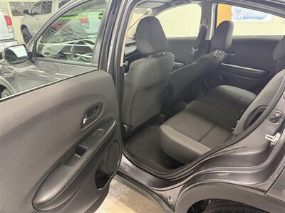 2022 Honda HR-V LX   - Photo 14 - Portland, OR 97267