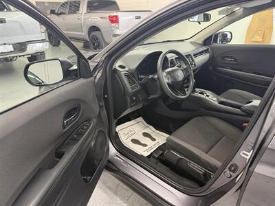 2022 Honda HR-V LX   - Photo 12 - Portland, OR 97267