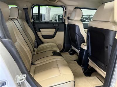 2008 Hummer H3 Low miles 109k 15 services   - Photo 13 - Portland, OR 97267