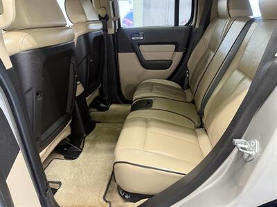 2008 Hummer H3 Low miles 109k 15 services   - Photo 11 - Portland, OR 97267