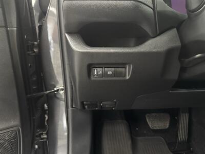 2025 Toyota RAV4 XLE ONE OWNER (LOW MILES 26K) - Photo 16 - Portland, OR 97267
