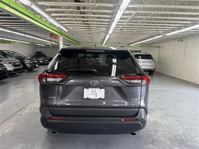 2025 Toyota RAV4 XLE ONE OWNER (LOW MILES 26K) - Photo 5 - Portland, OR 97267