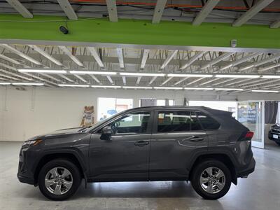 2025 Toyota RAV4 XLE ONE OWNER (LOW MILES 26K) - Photo 9 - Portland, OR 97267