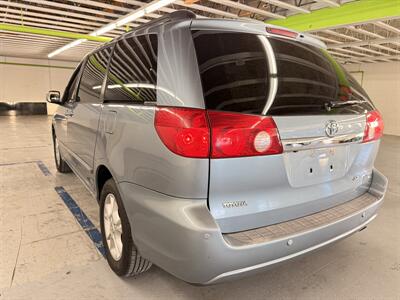 2006 Toyota Sienna Limited AWD Two owners/ Low miles   - Photo 4 - Portland, OR 97267