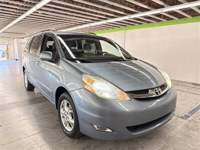 2006 Toyota Sienna Limited AWD Two owners/ Low miles   - Photo 2 - Portland, OR 97267