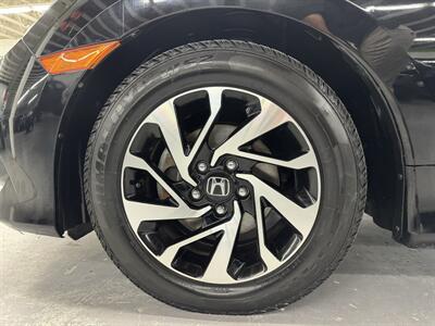 2016 Honda Civic LX-P 2 OWNERS (18 SERVICE RECORDS)   - Photo 10 - Portland, OR 97267
