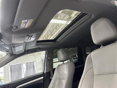 2017 Toyota Highlander XLE ONE OWNER (7 PASSENGER)   - Photo 20 - Portland, OR 97267